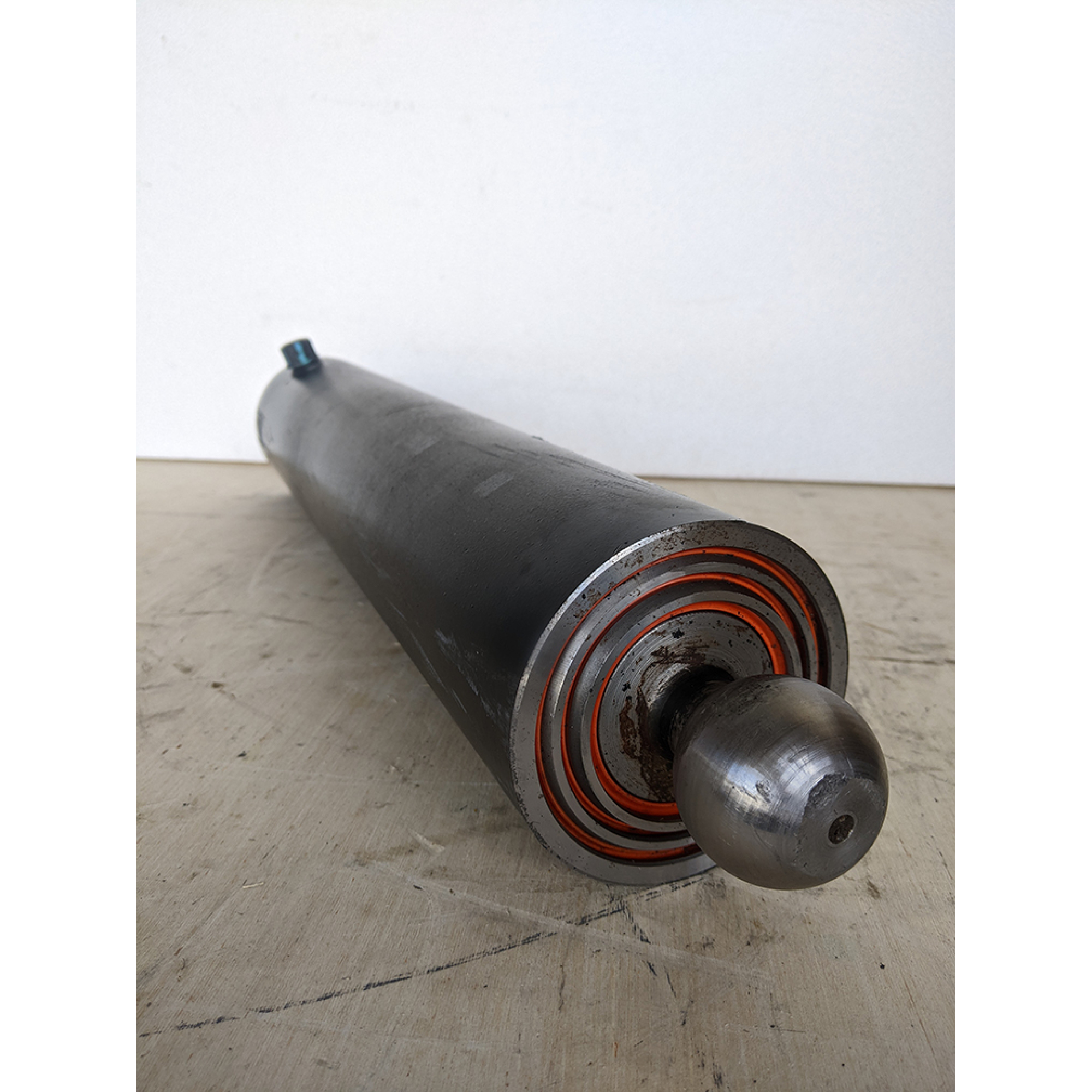 Гідроциліндр піднімання платформи 2ПТС - 4;2ПТС - 4,5 (вир-во ВАЗ)