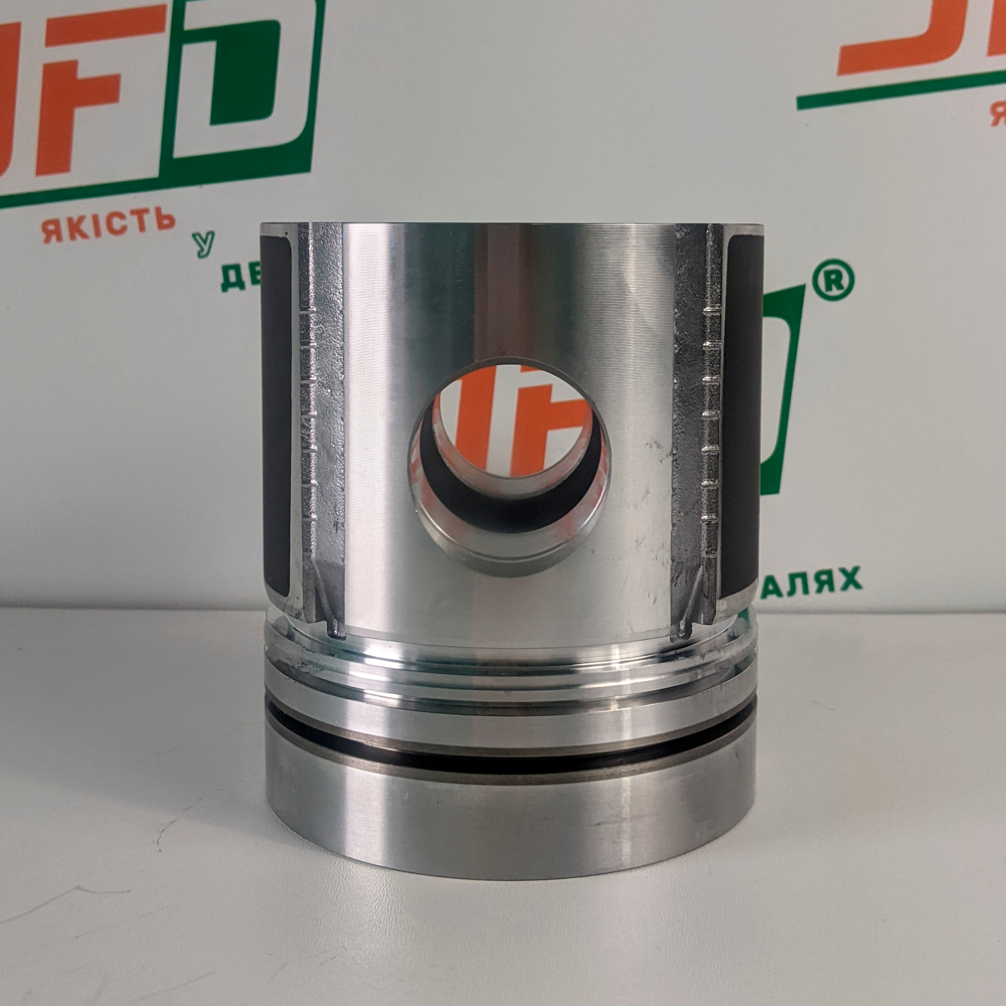 Поршень 260-1004021-В-01 (пал.d=38 графітизований з маслоканалом) (JFD) гр.С